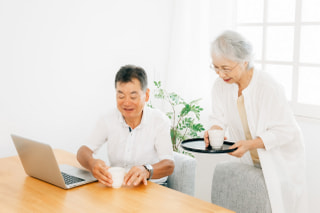 退職金の運用は必要？おすすめの運用方法や注意点などを解説